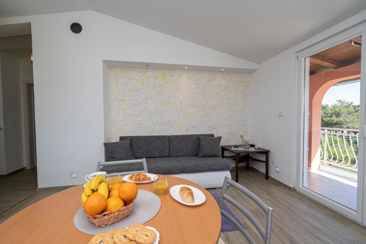 Seaview & Balcony Apartment Petra Ядрия Экстерьер фото